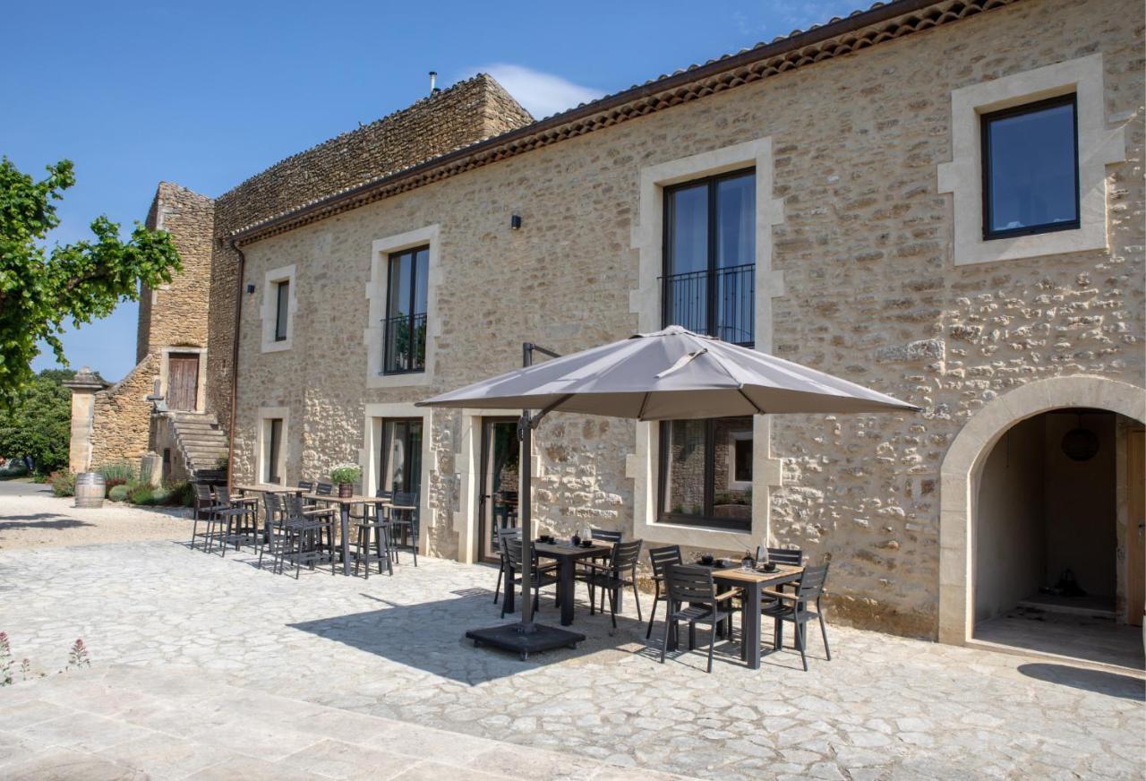 Domaine De Montine De Charme Hotel *